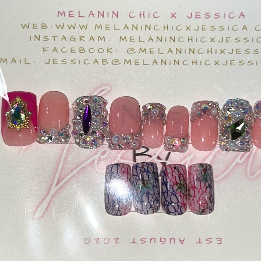 Pink Ice|Press-on Nail Set (Shown in Short Square)